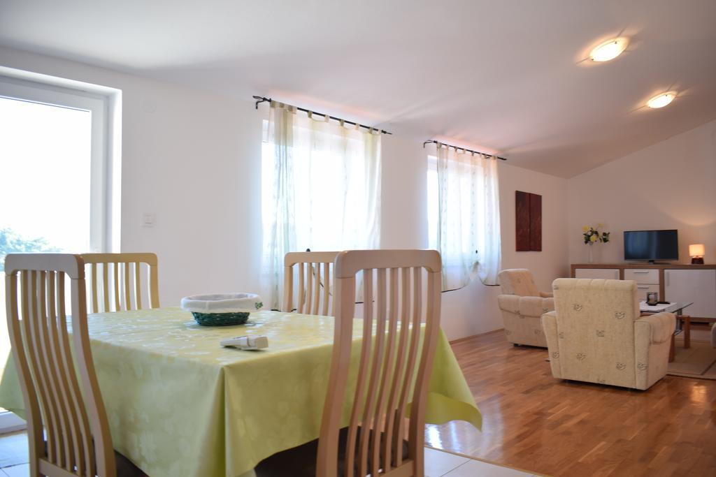 Apartments Blue Dream Malinska Zewnętrze zdjęcie