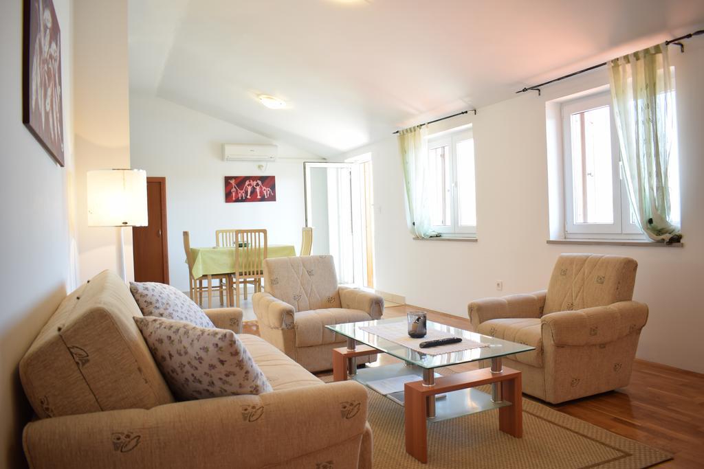 Apartments Blue Dream Malinska Zewnętrze zdjęcie